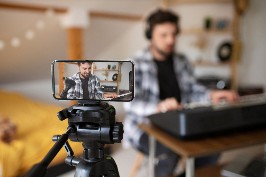 Make Your Phone a Mini Movie Studio - Easy Tips for Amazing Videos